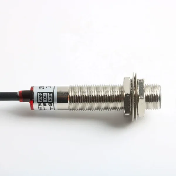 �����ӽ�����NJK-8002C-SJ ������ֱ������NPN���� ���Դ�����Ӧ��
