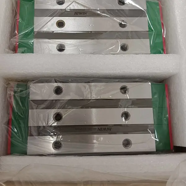 机器人线轨滑块HGL25CA-Z0H ,HIWIN-H级精度满足机床级精密定位