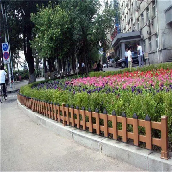 �̻����뻤�� ԰��Сդ�� ѧУ���ػ���