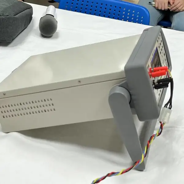 高精度电池内阻仪 BT-9562带通讯功能的高精度内阻测试仪