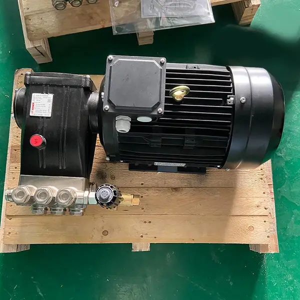 意大利HAWK霍克XLT3320HTIR原装高压柱塞泵成套机组