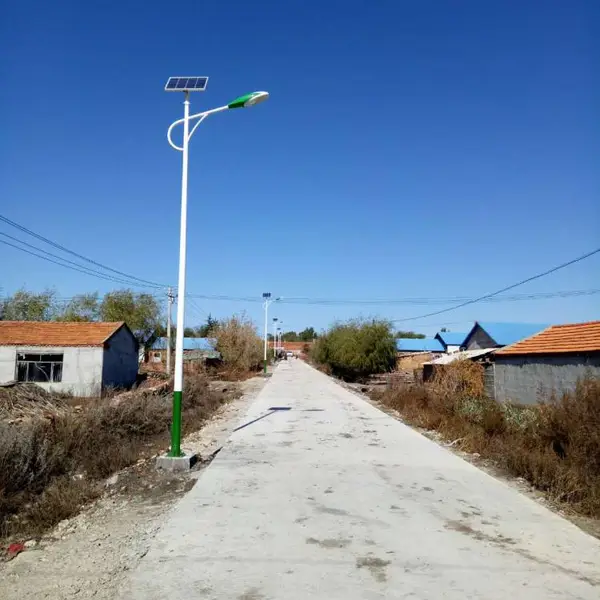 齐齐哈尔路灯厂-齐齐哈尔太阳能路灯生产厂家-***销售