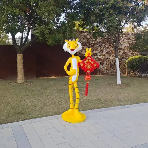 春节主题雕塑 玻璃钢福娃吉祥物雕塑 立体老虎卡通雕塑