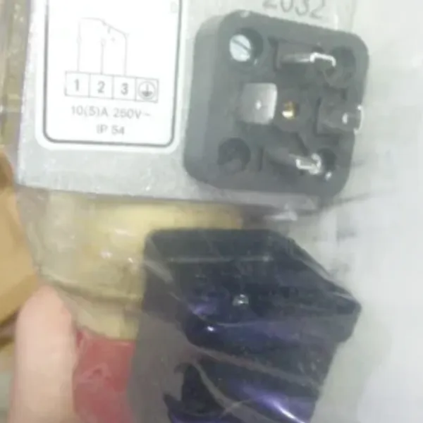 供应德国FEMA 压力监测器 DGM1A zu je压力开关