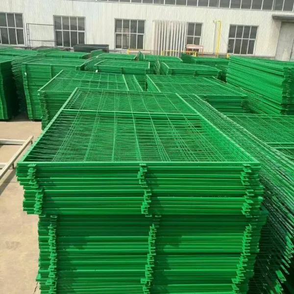 高速公路护栏网-1.8*3米成套框架护栏网供货商