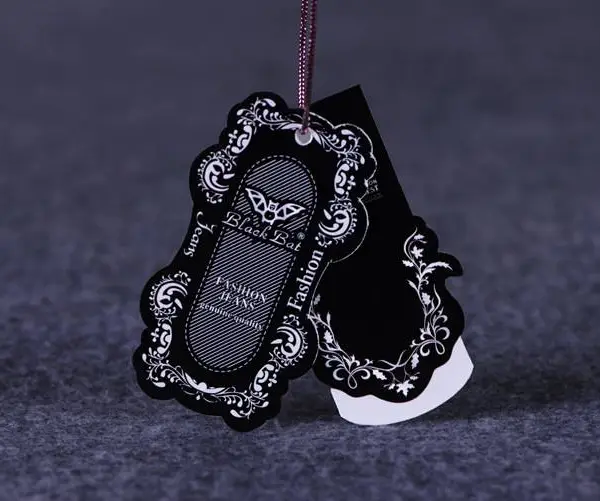 新款彩印吊牌纸卡 纸质合格证卡片标签 吊卡服装服饰挂钩鑫富康
