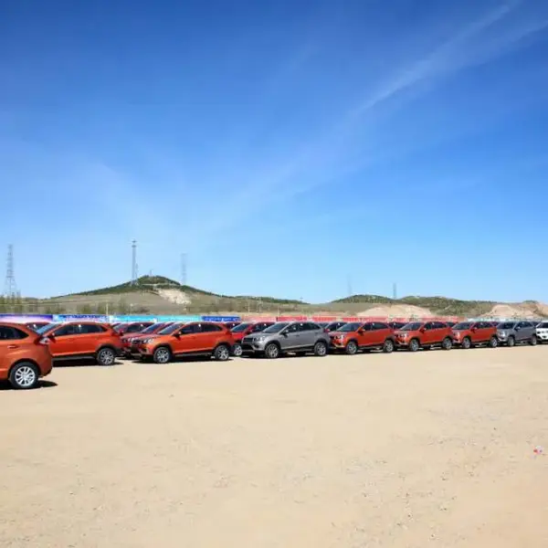 中国出口到中亚五国新能源汽车铁路车皮和汽运专线运输 中国到中亚五国新能源汽车JSQ车皮班列