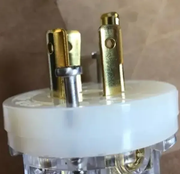 供应 Hubbell Wiring 连接器 HBL2431SW
