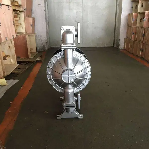 卫生级不锈钢气动隔膜泵氟塑料泵 特氟龙隔膜QBY聚四氟阀球阀座