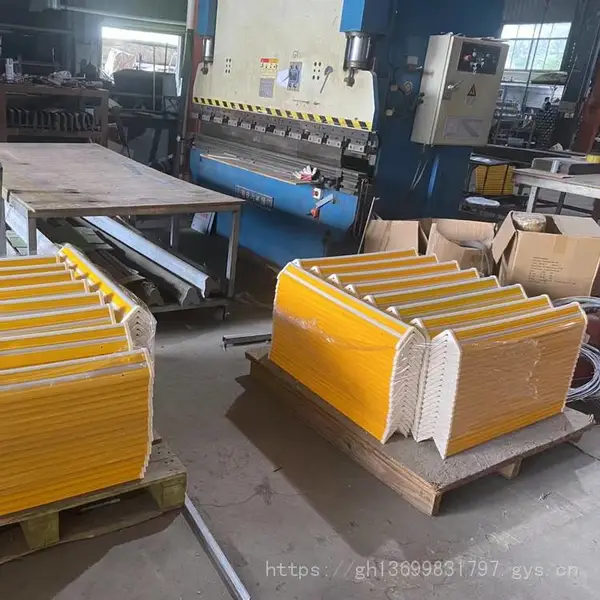 地下室铝型材护墙角?车库型材反光护角 铝型材防撞护角条