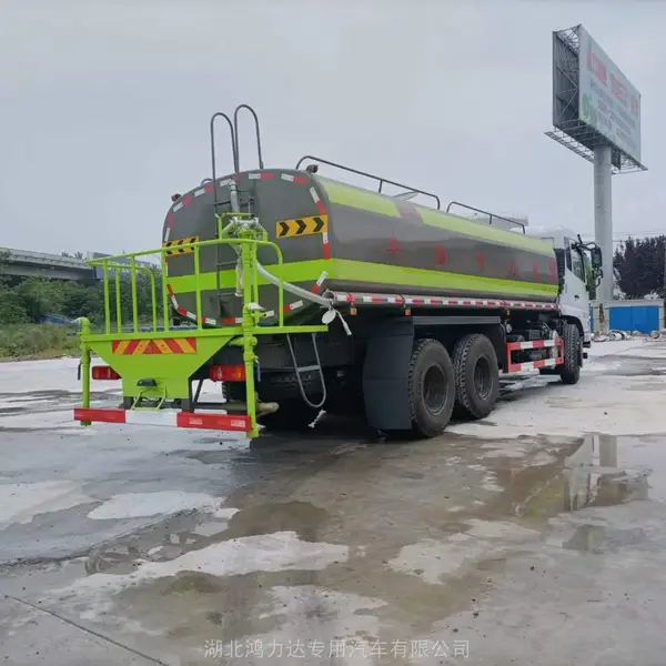 浙江25吨洒水车高效作业助力城市道路清洁与绿化养护