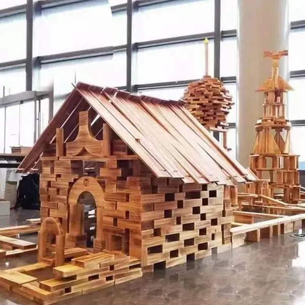 幼儿园户外玩具炭烧积木碳化木质建构区搭建实心木质玩具