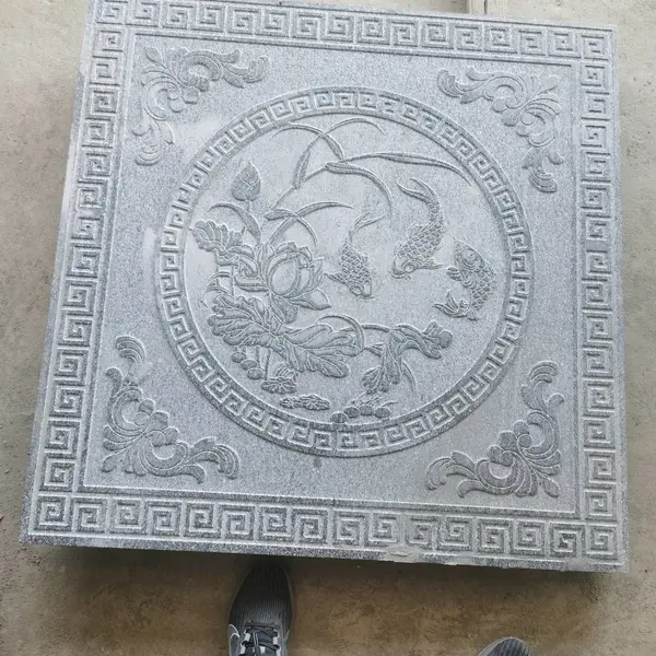 临沭雪花青厂家 黑色深灰色石材 工程铺装路沿石台阶石