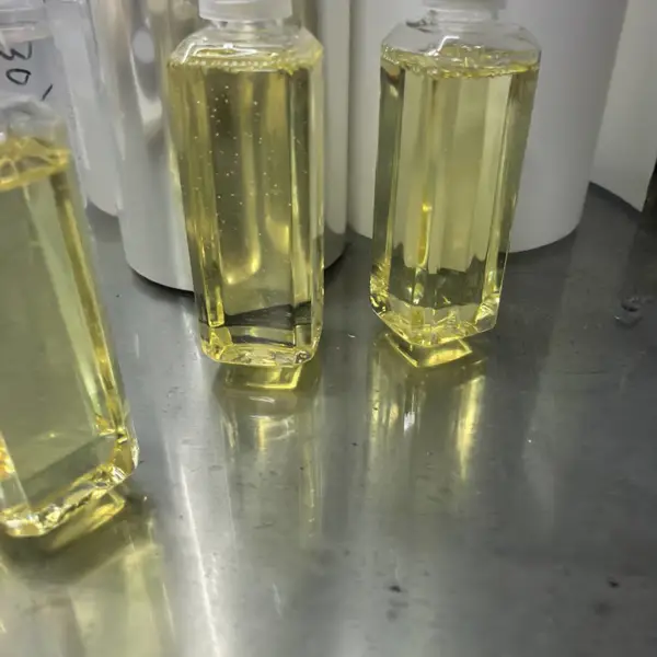 油性专用功能树脂添加3~6%提高交联密度提高耐丁酮耐水煮水泡3C涂料用
