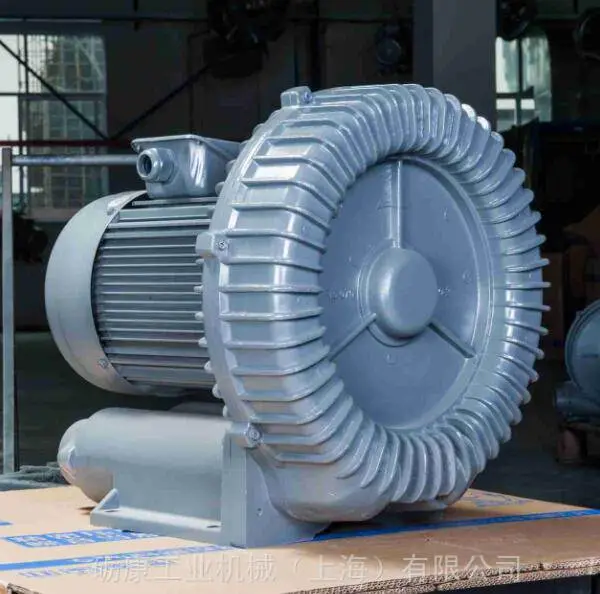 RB055-3.7KW�������ȫ���ѹ�ķ��