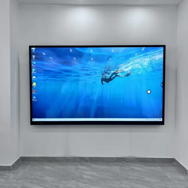 65英寸高清大屏 4K液晶显示屏 商场酒店产品展示 智能网络壁挂广告机