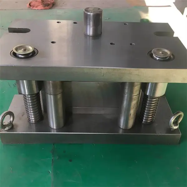 东方 建筑工程风机基础建设 加工制造 连续脚轮冲压模定制