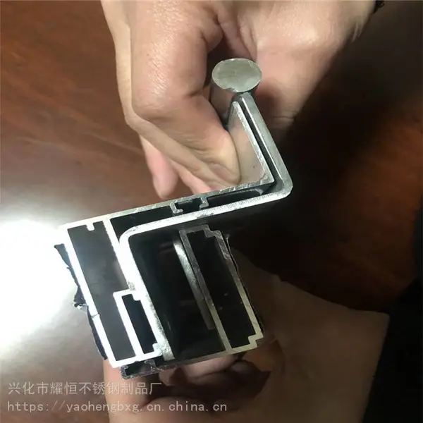 ��������ʩ���ò���ֺ�ҳ���� ����װ���Ŵ���ҳ