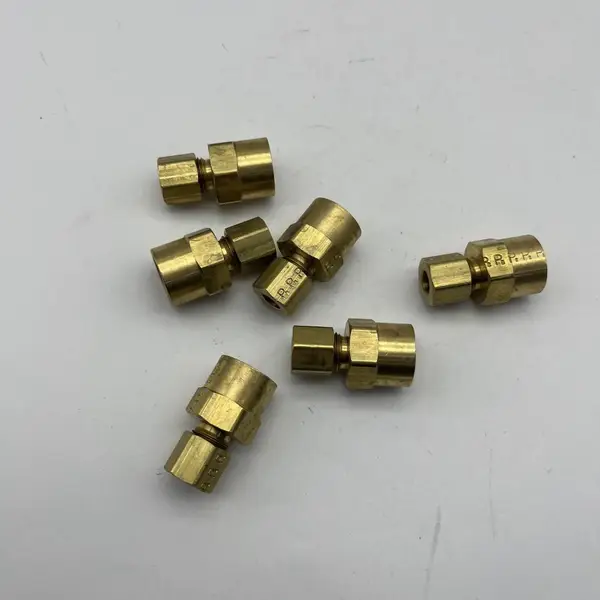 Mcmaster-carr50915K215用于空气和水的黄铜压缩管接头
