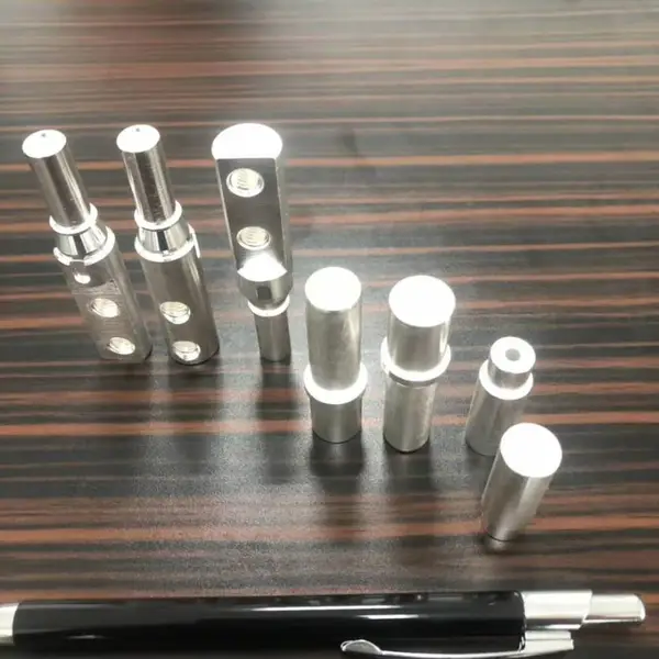 ����Ai������Һ���ͷ/������������������/���첻�������ӹ�/����ע��ͭ��ĸ