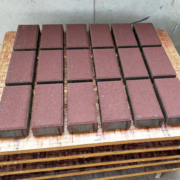 赵县砖机厂 水泥垫块制砖机 砖机厂家 华工大型制砖机好用