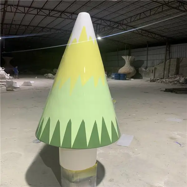 清远玻璃钢彩绘雕塑 圣诞节主题装饰 玻璃钢圣诞树卡通造型