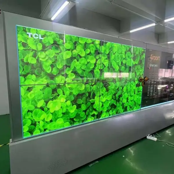 2��4��OLED͸��ƴ����ʾ��