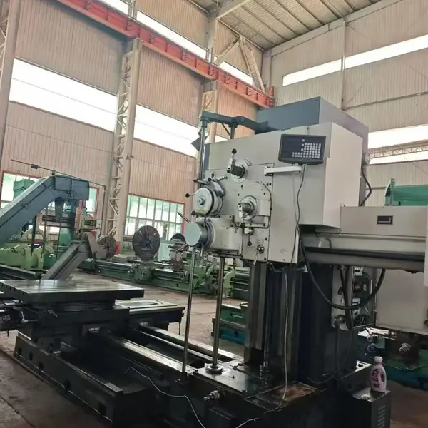 转让二手汉 川TX611C数显卧式镗铣床主轴转速950