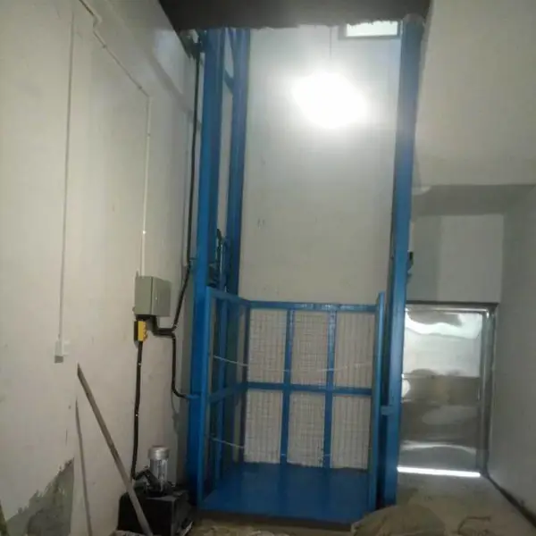 松山湖酒店小型传菜机货梯 道滘简易连续式传菜机 东莞厨房传菜电梯定制鸿力
