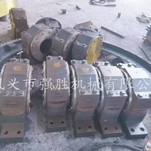 ��ģ���Ǳ���� ��תҤ�ִ� ���ֵ��� �������� ��ĥ��