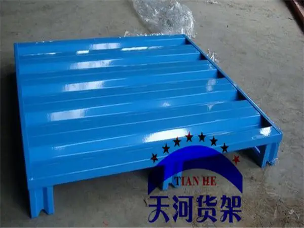 供应河南托盘_河南钢制托盘_河南货架厂_轻型货架厂_重型货架厂
