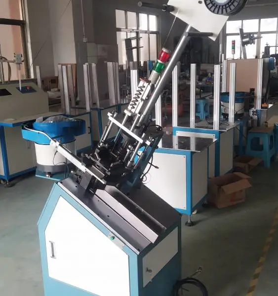 熔断器骨架按摩器线圈骨架中周线圈骨架高压包骨架自动插针机电磁阀骨架点火线圈骨架自动插针机设备厂家
