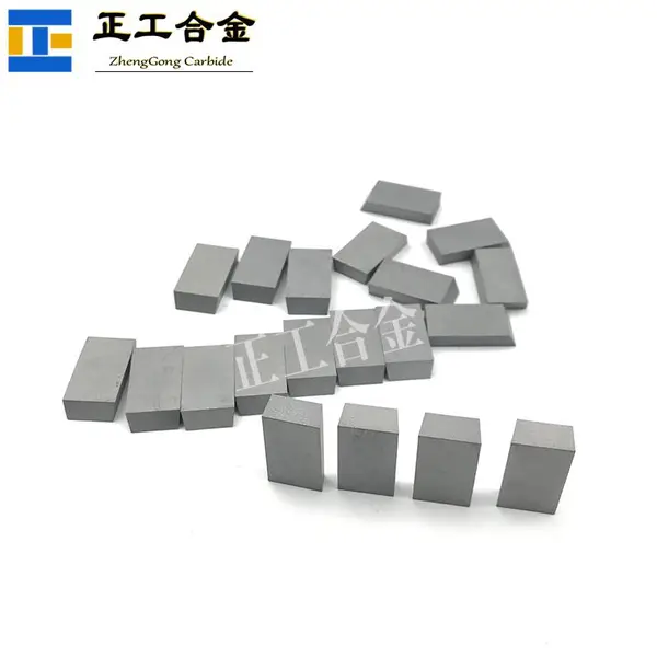 YG8钨钢纽扣刀头 13.5*5*25MM硬质合金长条纽扣刀 树脂扣