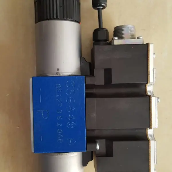 ��ʿ���͸�rexroth����4WEH16J7X/6HG24N9ETK4/B10