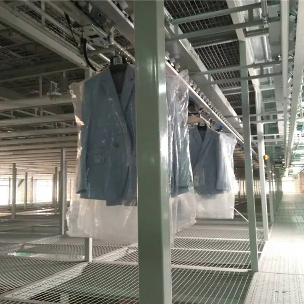 苏州智能工厂-服装业成衣自动进入LTA自动悬挂区