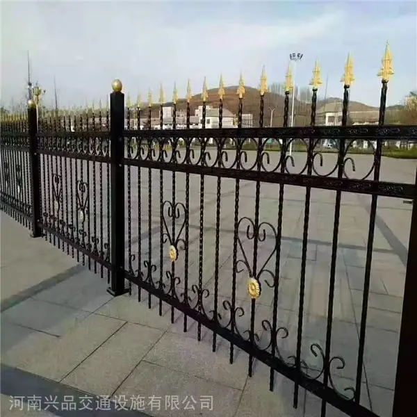���ۺ��Ͻ���԰�־���п�ָ���Χ�� ����С��ͥԺ����Χǽդ��