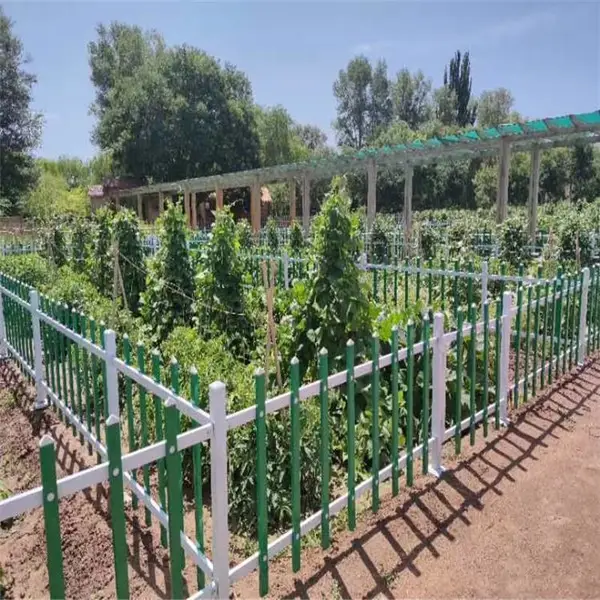 蓝白色草坪防护栏 蓝白色草坪防护栏 财润草坪围栏适用于小区