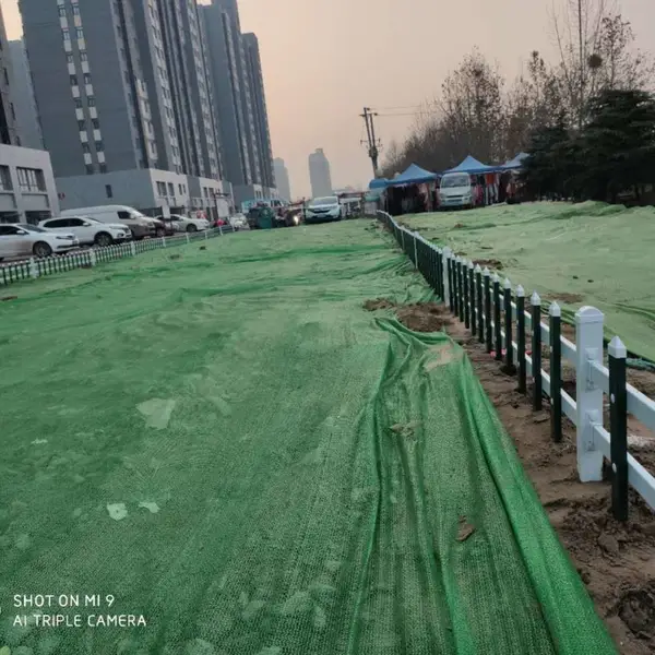PVC护栏塑钢护栏小区厂区隔离防护栅栏电力变压器围栏