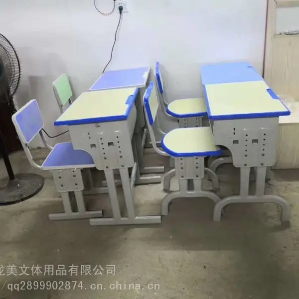 广西课桌椅厂家,学校课桌椅批发,学生学习桌椅定制