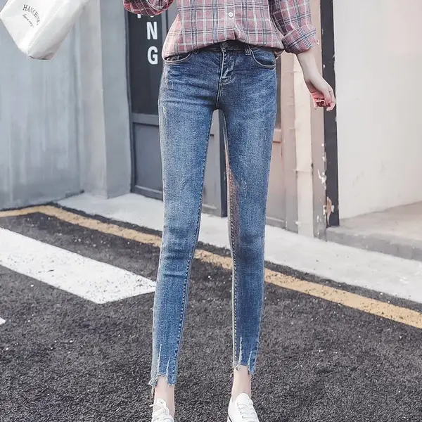 摆地摊卖衣服的诀窍韩版高腰直筒牛仔长裤10元店货源哪里进货