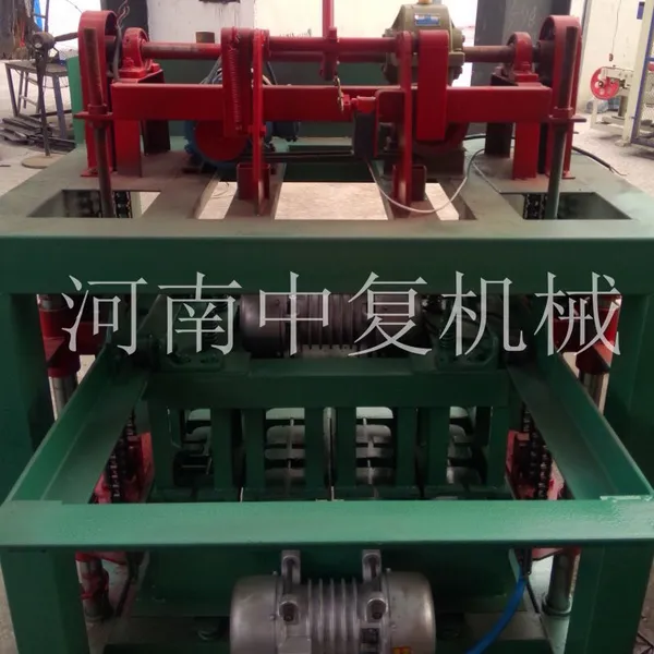 山西吕梁用的六角护坡砖模具 六棱砖路沿石小型压砖头机械