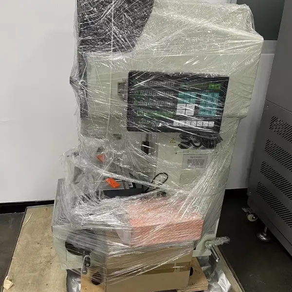 现货全新未拆封万濠二手CPJ-3015Z数字式测量投影仪