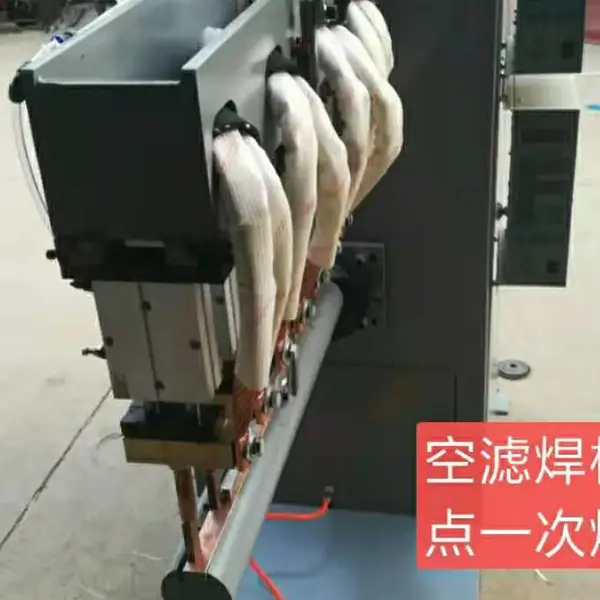 空气滤芯设备,适合空滤一次性多点焊接省工省时,小绿提高3----5倍