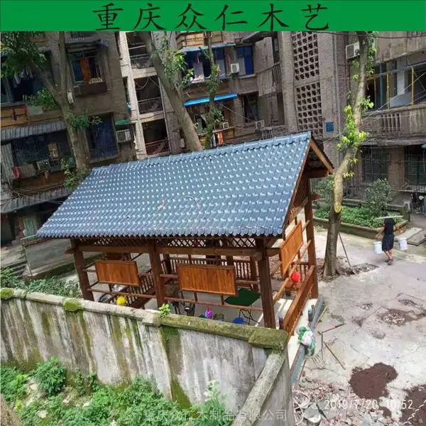 泸州公园碳化木仿古长廊 小青瓦屋面长廊 实木仿古游廊施工安装 众仁木艺