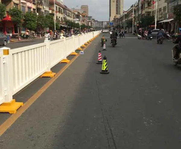 东莞道路品质提升工程 港式护栏报价 市政栏杆规格
