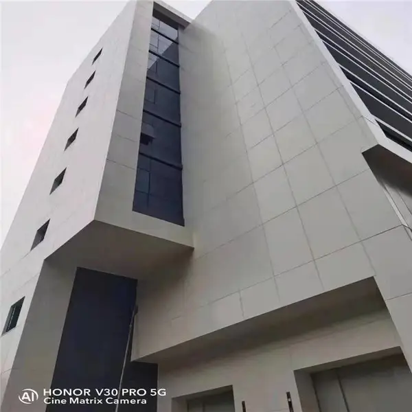 氟碳漆铝单板-广东德普龙铝幕墙板供应材料商