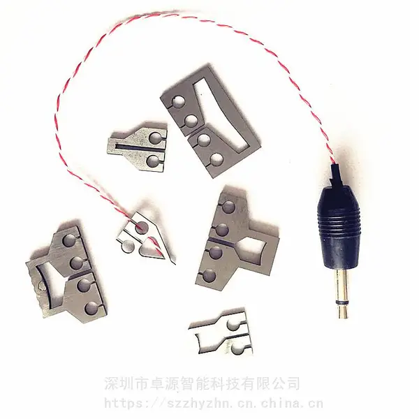 FPC��íͷ������·��������ѹ����ͷ��ϸͬ�����Ⱥ��۽�ͷ