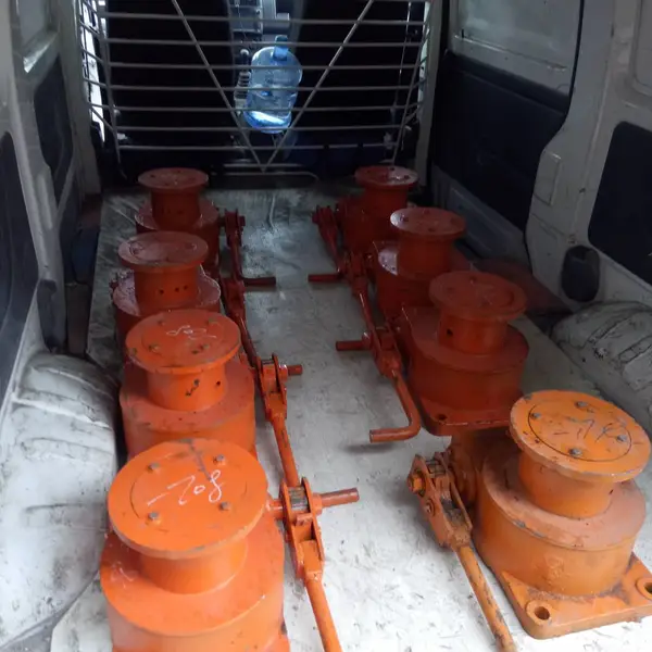 供应山西太原百川皮带机SPJ手动张紧器涨紧绞车皮带机张紧器