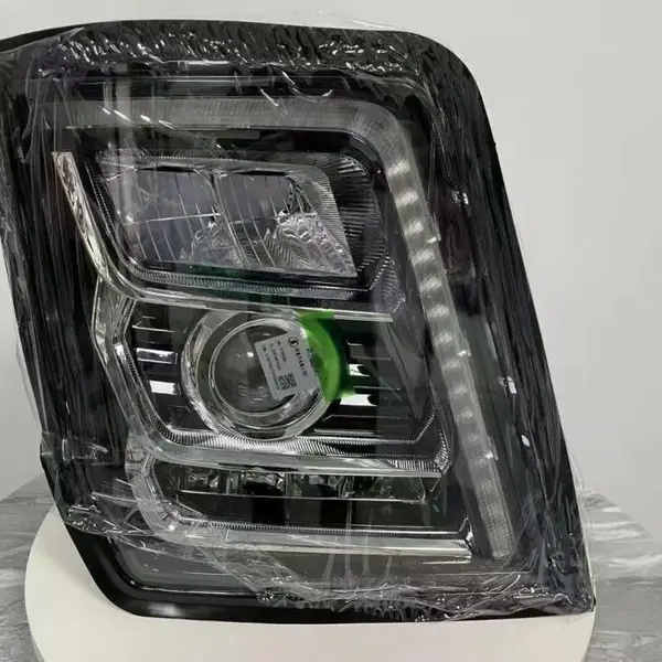陕汽德龙X5000流水转向LED前照灯