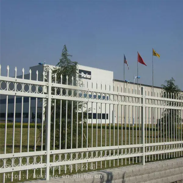 方管围墙隔离栏 锌钢防护栅栏 工地外围铁艺围栏